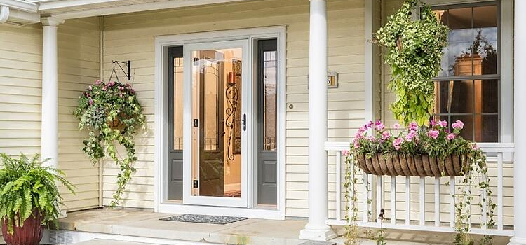 screen door installation in Delray Beach
